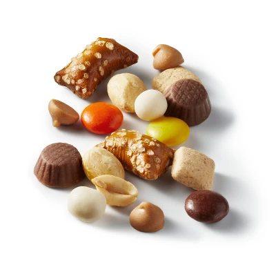Peanut Butter S'mores Trail Mix - 9oz - Favorite Day™ 1 Peanut Butter S'mores Trail Mix - 9oz - Favorite Day™