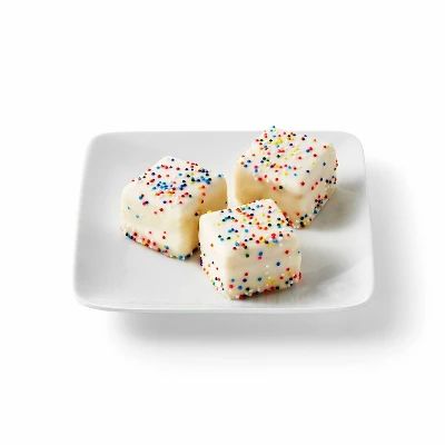 Vanilla Filled Cake Bites - 3oz/4ct - Favorite Day™ 1 Vanilla Filled Cake Bites - 3oz/4ct - Favorite Day™