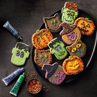 Halloween Favorites Fright Night Cookie Kit - 20.7oz/16ct - Favorite Day™ 4 Halloween Favorites Fright Night Cookie Kit - 20.7oz/16ct - Favorite Day™ - Image 4