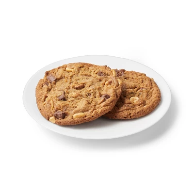 Peanut Butter Chocolate Chunk Cookies - 6ct - Favorite Day™ 1 Peanut Butter Chocolate Chunk Cookies - 6ct - Favorite Day™