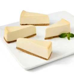 New York Style Cheesecake Slices - 12oz/4ct - Favorite Day™ 6 New York Style Cheesecake Slices - 12oz/4ct - Favorite Day™ -Favorite Day GUEST 8331b72d a1d8 4a32 a193 26db0bf90586