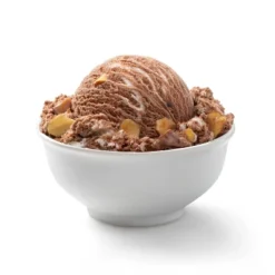 Rocky Road Ice Cream - 1.5qt - Favorite Day™