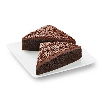 Chocolate Cake Slice - 6oz - Favorite Day™ 1 Chocolate Cake Slice - 6oz - Favorite Day™